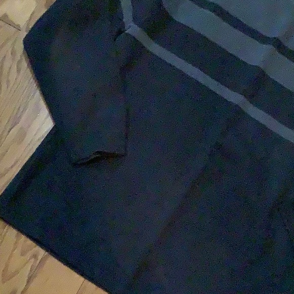 Eddie Bauer Classic Crew Sweater - Picture 3 of 10